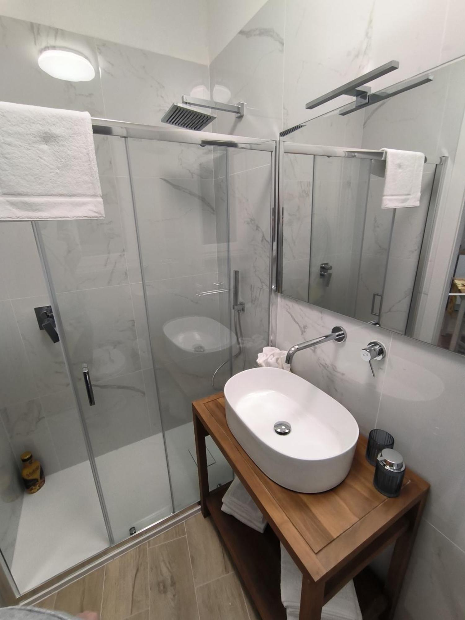 Casa Del Giglio - City Center Apartment Palermo Luaran gambar
